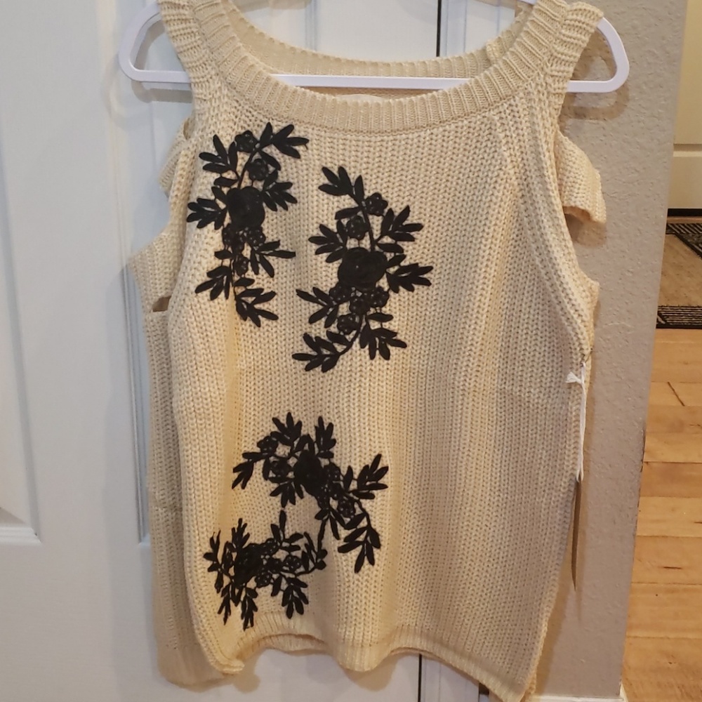 🖤Cream Ladder Sleeve Tunic Sweater - Picture 3 of 3